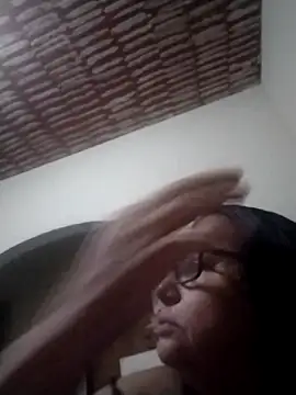 Snapshot of catdool chatting on March 4, 2025, 11:22 pm catdool online show from March 4, 2025, 11:22 pm