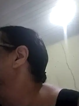 Snapshot of catdool chatting on October 9, 2025, 11:14 pm catdool online show from October 9, 2025, 11:14 pm