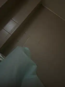 alextang2005 online show from September 23, 2025, 11:24 am