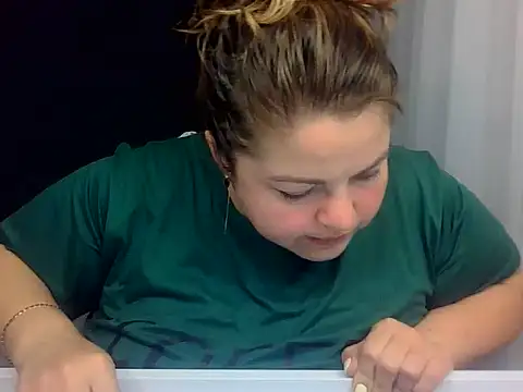 cute  cherry online show from July 25, 2026, 10:18 pm