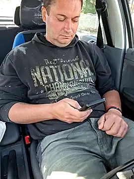 Snapshot of nemes2 chatting on March 19, 2026, 7:23 am nemes2 online show from March 19, 2026, 7:23 am