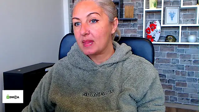 angel devil milf online show from March 13, 2026, 11:50 am