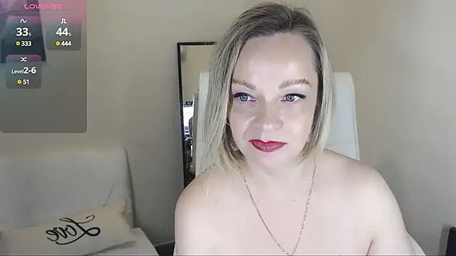 Tilly Eliot online show from December 30, 2024, 7:11 pm