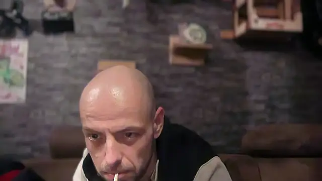 Snapshot of kissfreak85 chatting on November 23, 2025, 1:05 am kissfreak85 online show from November 23, 2025, 1:05 am