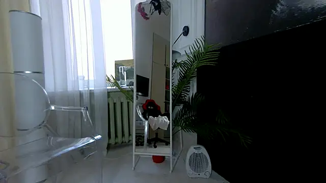 SofiaFoster  online show from October 6, 2025, 7:17 am