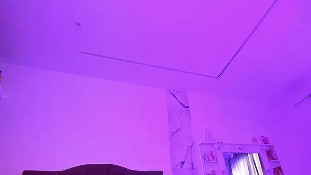 alysson 18 online show from April 20, 2026, 1:14 pm