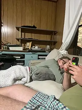 Snapshot of Charlie-N-Bubblez chatting on January 19, 2025, 9:44 am Charlie-N-Bubblez online show from January 19, 2025, 9:44 am