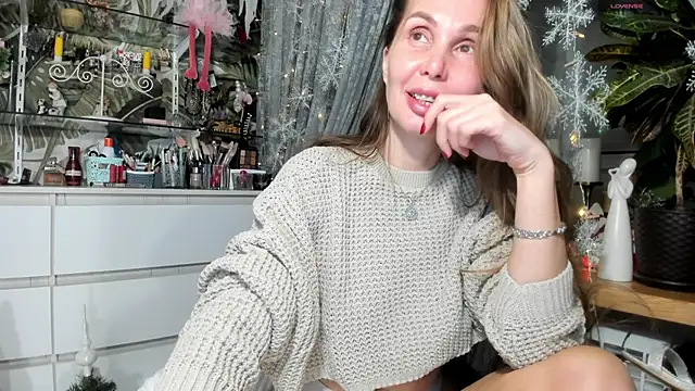 Aurora108 online show from December 18, 2024, 11:08 pm