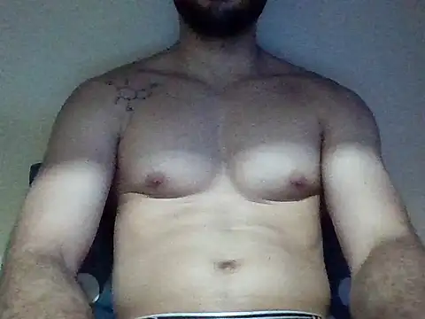 Snapshot of peneduro_19 chatting on November 12, 2025, 4:40 pm peneduro 19 online show from November 12, 2025, 4:40 pm