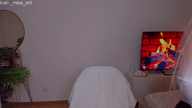 MaaryM online show from March 4, 2026, 6:14 pm