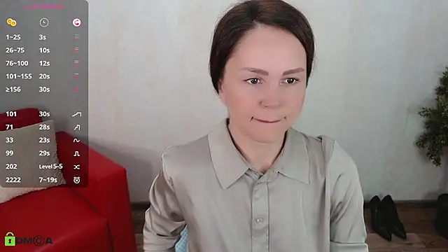 VickyGolden online show from October 25, 2025, 5:04 am