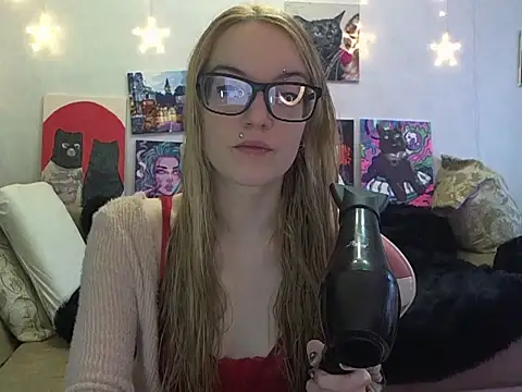 SecretSophia online show from October 28, 2025, 10:30 am