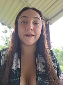 VickyHoult online show from April 17, 2026, 10:02 pm