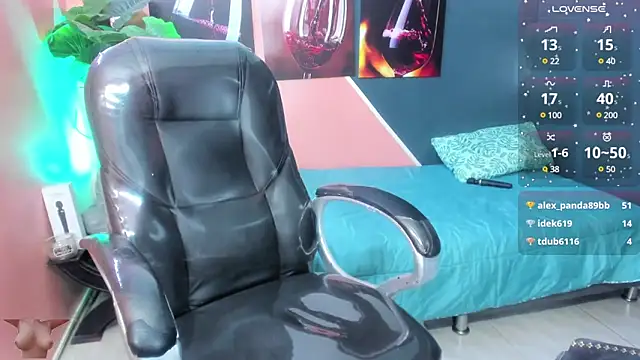 pearl weet online show from January 26, 2025, 8:34 pm