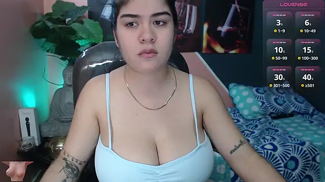 pearl weet online show from February 9, 2025, 5:33 pm