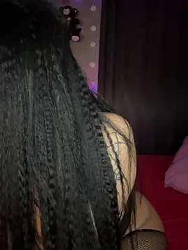 YreneRay online show from February 18, 2026, 2:57 pm