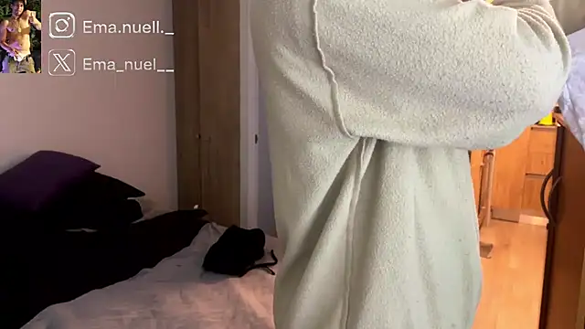 Snapshot of Emanuell__ chatting on May 8, 2026, 2:06 am Emanuell online show from May 8, 2026, 2:06 am