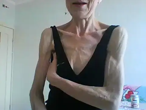 SwettyViktory online show from April 16, 2026, 9:32 am