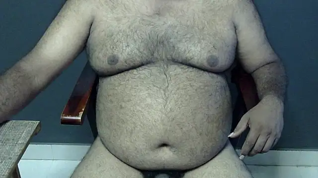 hairysubcub 70 online show from September 29, 2025, 7:13 am