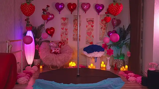 Snapshot of KittyCaitlin chatting on February 14, 2026, 8:16 pm KittyCaitlin online show from February 14, 2026, 8:16 pm