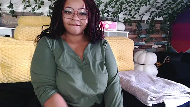 -khayaparker online show from February 10, 2025, 6:24 pm