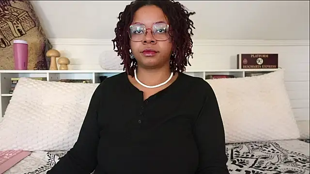 -khayaparker online show from February 2, 2026, 9:02 pm