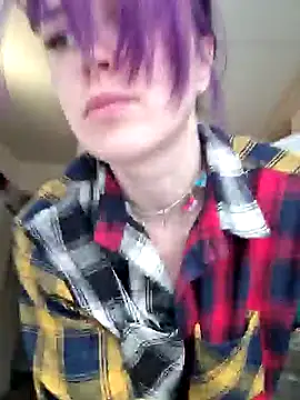 LazyTanukii online show from February 3, 2025, 3:09 am