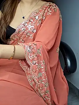 Snapshot of aliyaah_singh chatting on January 15, 2025, 11:08 pm aliyaah singh online show from January 15, 2025, 11:08 pm