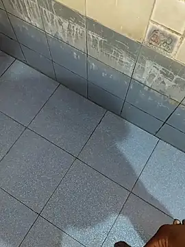 dinesh682 online show from October 21, 2025, 6:41 pm