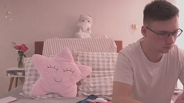 FluffyHat online show from January 29, 2025, 7:36 am