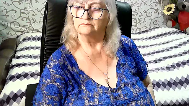Snapshot of LolkaAlyss chatting on March 18, 2025, 7:42 pm LolkaAlyss online show from March 18, 2025, 7:42 pm