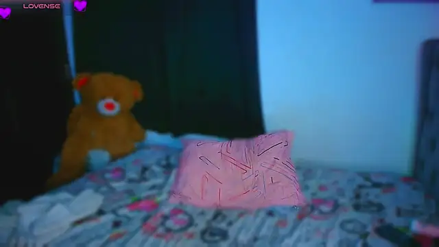 Mishukitty online show from November 30, 2025, 5:55 am