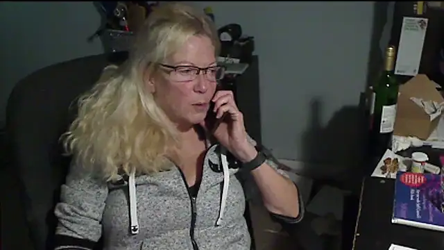 Snapshot of XTRAHORNYONE chatting on November 26, 2025, 3:40 am XTRAHORNYONE online show from November 26, 2025, 3:40 am