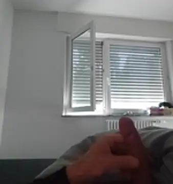 Snapshot of GermanBigDream chatting on May 14, 2026, 5:14 am GermanBigDream online show from May 14, 2026, 5:14 am
