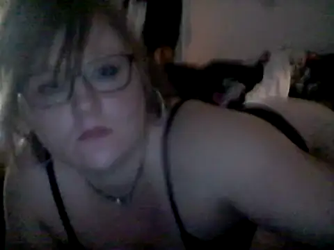 JadeDaMilf online show from February 4, 2025, 1:02 am