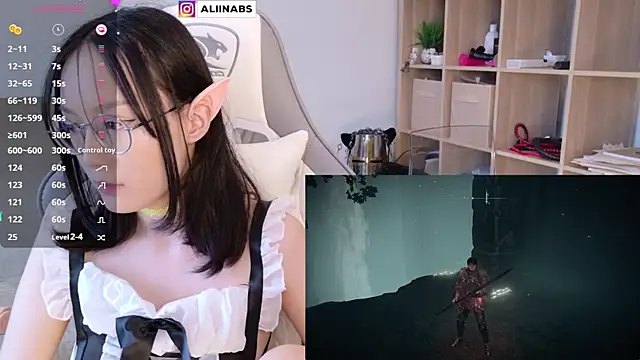 Snapshot of aliiiiiina chatting on January 8, 2025, 6:52 am aliiiiiina online show from January 8, 2025, 6:52 am