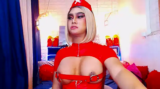 Snapshot of TsGoddessNhicolle chatting on December 6, 2024, 9:43 am TsGoddessNhicolle online show from December 6, 2024, 9:43 am