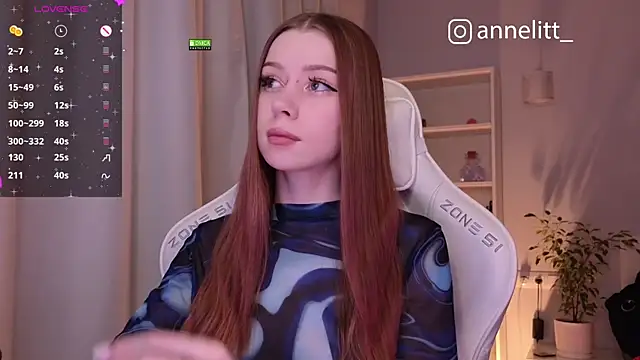 Annelitt online show from December 18, 2024, 8:47 pm