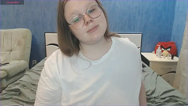 Touch me more please online show from March 10, 2025, 1:54 pm