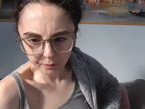 cleophee online show from March 3, 2025, 9:44 am