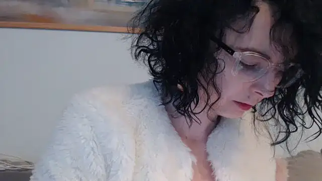 cleophee online show from February 1, 2026, 7:51 am