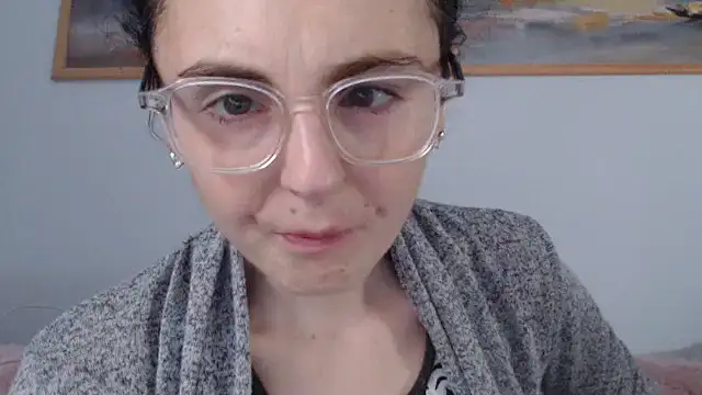 cleophee online show from April 16, 2026, 5:52 am