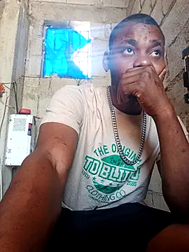 Snapshot of Tirichexxx chatting on May 6, 2026, 5:07 pm Tirichexxx online show from May 6, 2026, 5:07 pm