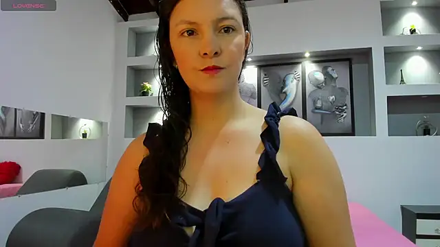 Snapshot of ambar_sex10 chatting on October 3, 2025, 12:35 pm ambar sex10 online show from October 3, 2025, 12:35 pm