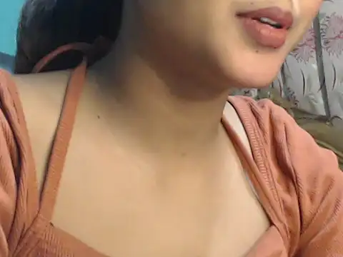 NancyRuvi online show from January 3, 2025, 2:51 pm