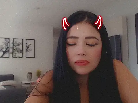 Aleska  Bell online show from September 15, 2025, 3:01 pm