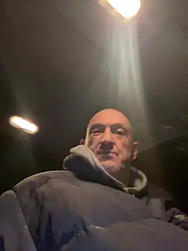 Snapshot of Vlad200472 chatting on February 20, 2025, 7:52 pm Vlad200472 online show from February 20, 2025, 7:52 pm