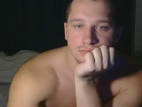 LionEdwin online show from November 8, 2025, 7:19 am