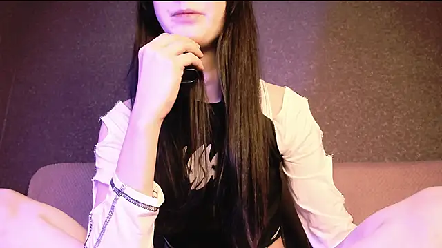 Snapshot of Alice__Aris chatting on December 6, 2024, 7:34 pm Alice Aris online show from December 6, 2024, 7:34 pm