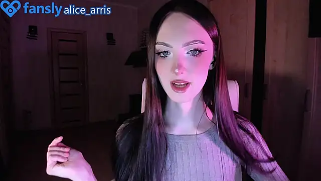 Snapshot of Alice__Aris chatting on October 14, 2025, 5:58 pm Alice Aris online show from October 14, 2025, 5:58 pm